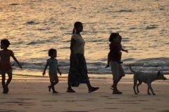 Myanmar - Abends am Strand